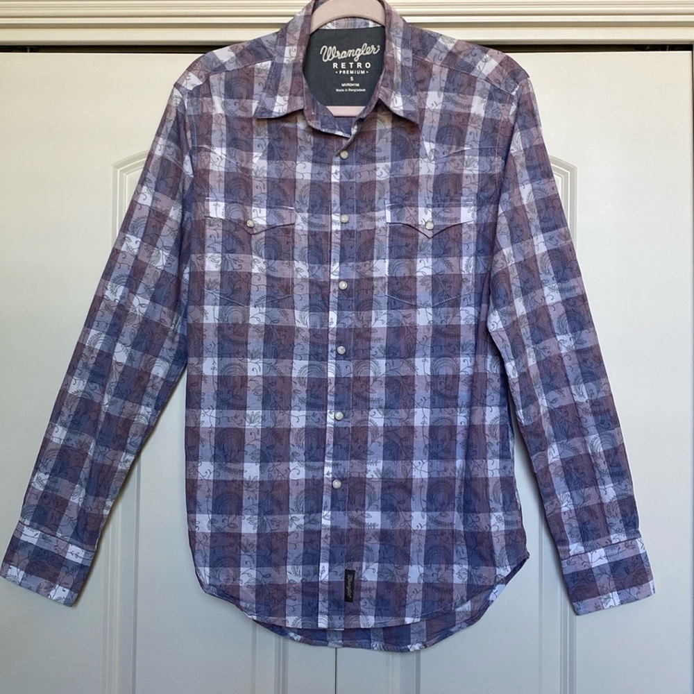 Wrangler button down Western shirt Women’s S Pearl Snap Coastal Cowgirl Rodeo